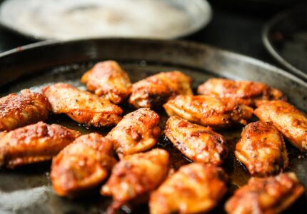 chicken-wings-secret-iron-plates-2210462