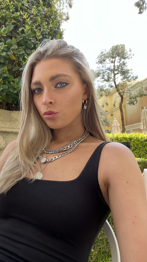 Stackable jewelry outfit inspiration