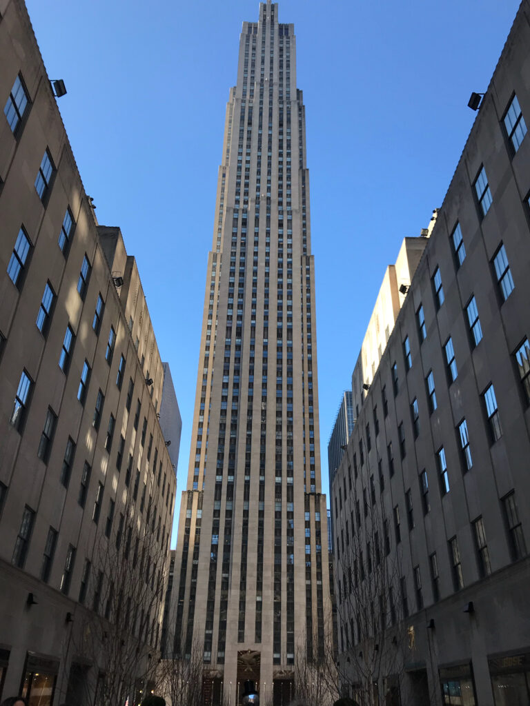 things-to-do-with-mom-in-nyc-rockefeller-center