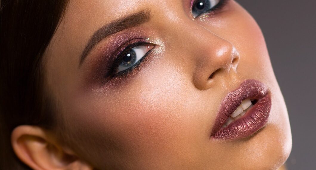 woman-portrait-face-3096664