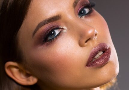 woman-portrait-face-3096664